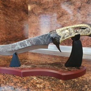 Hunting knife  Bear Engraved knife Unique blade Unique knife Handmade knife Personalized Knife Gifts for Him Custom knife gift Hunting decor