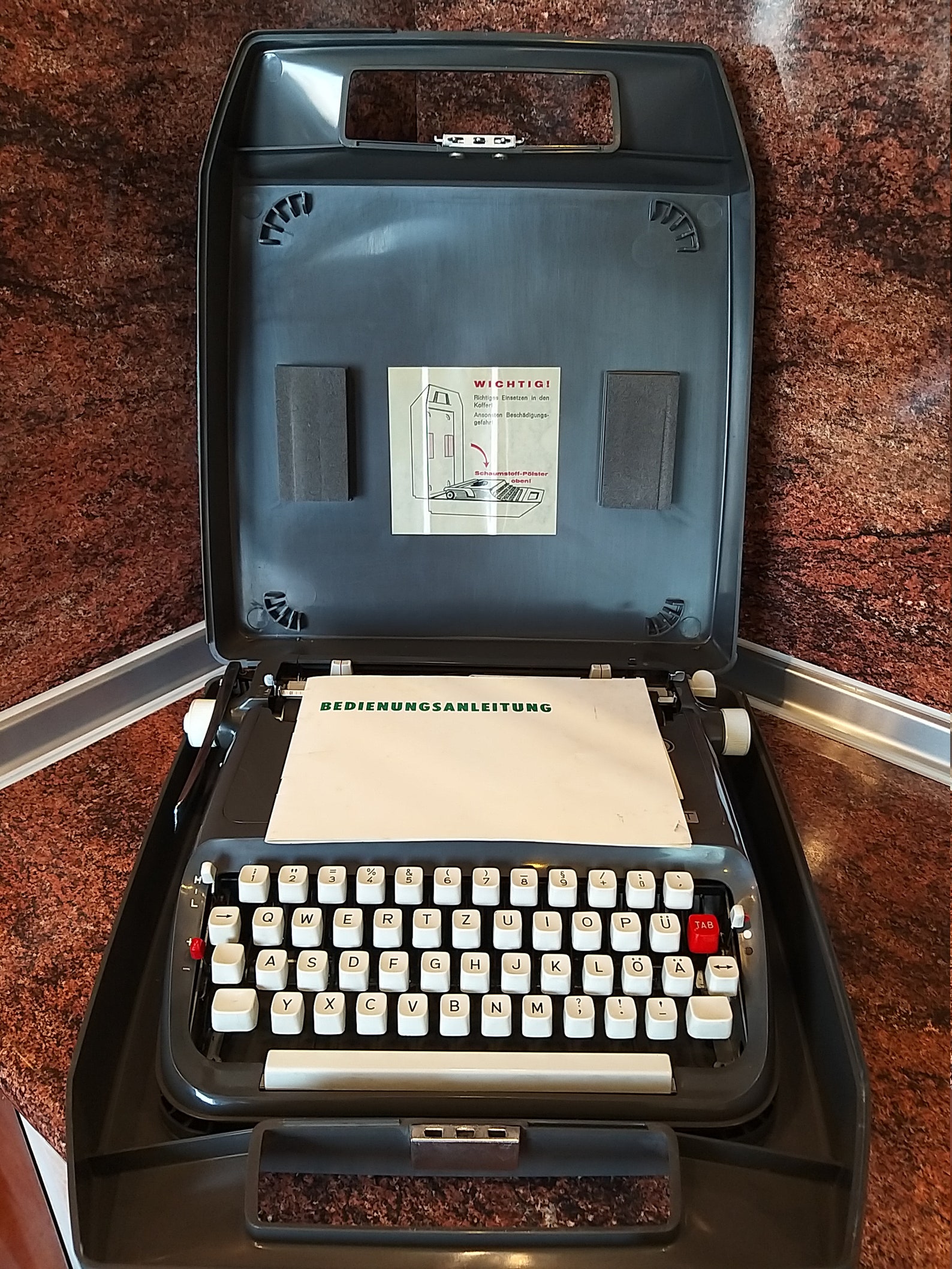 Vintage 1968 Typewriter Brother 440T Japanese Typewriter Etsy UK