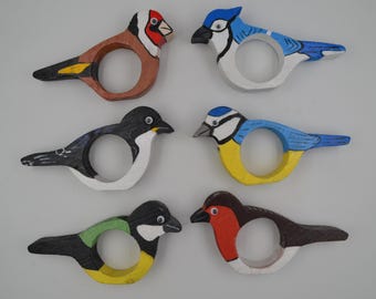 Ronds de serviette en bois / accessoires de cuisine / ronds en forme d'oiseaux