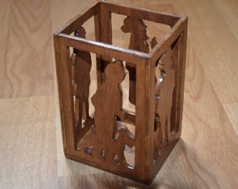 Decorative “BD” model wooden tealight holder with candle