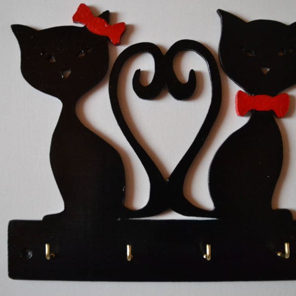 Déco Porte-clés mural en bois peint modèle "Coeur de chats numéro 2"