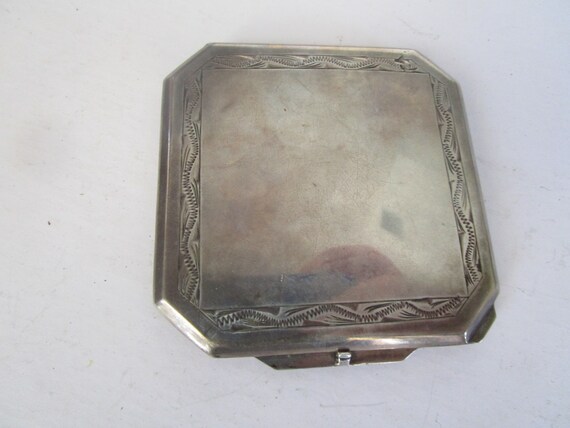 Antique Fancy Engraved 800 Silver Mirrored Compac… - image 3