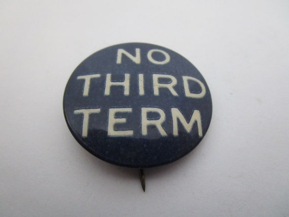 1940 Presidential Pin Wendell Willkie " No Third … - image 1