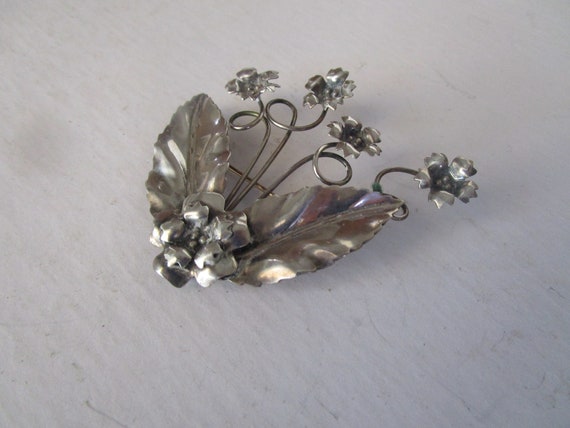 Antique Sterling Silver Flower & Leaf Brooch Le G… - image 2