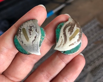 Antique Circa 1940 Los Castillo Taxco Mexico Sterling Silver & Inlaid Turquoise and Mixed Metal Screwback Earrings - Peace Lily