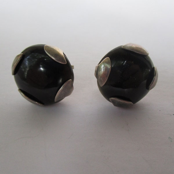 Old Mexico Taxco Artist Signed DM Sterling Silver & Black Onyx Screw Back Earrings