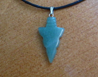 Native American arrowhead pendant necklace, American Indian arrowhead necklace, Jade arrowhead necklace