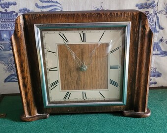 Lovely vintage 1940s Smiths mantel clock