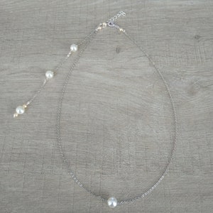 Collier mariée et bijou pendentif dos nu chaîne fine perles nacrées ivoires bijoux fantaisie bijoux mariage bijoux mariée image 2
