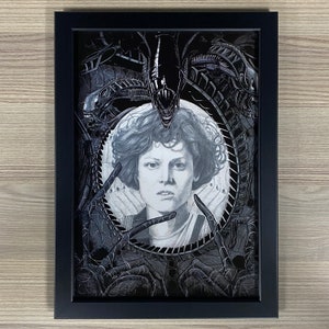 Aliens Framed Movie Poster Art Ellen Ripley James Cameron Xenomorph Colonial Marines Sci-Fi Horror Alien 1986
