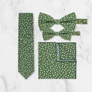 Floral Tie And Matching Pocket Square Set in Green | Wedding Tie | Groomsmen | Best Man Tie | Wedding Outfit | Groom Ties