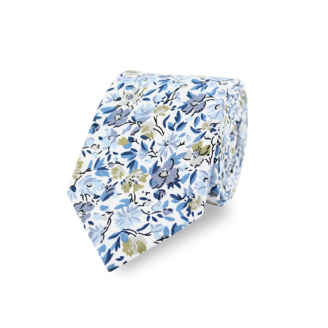 blue tie with flowers