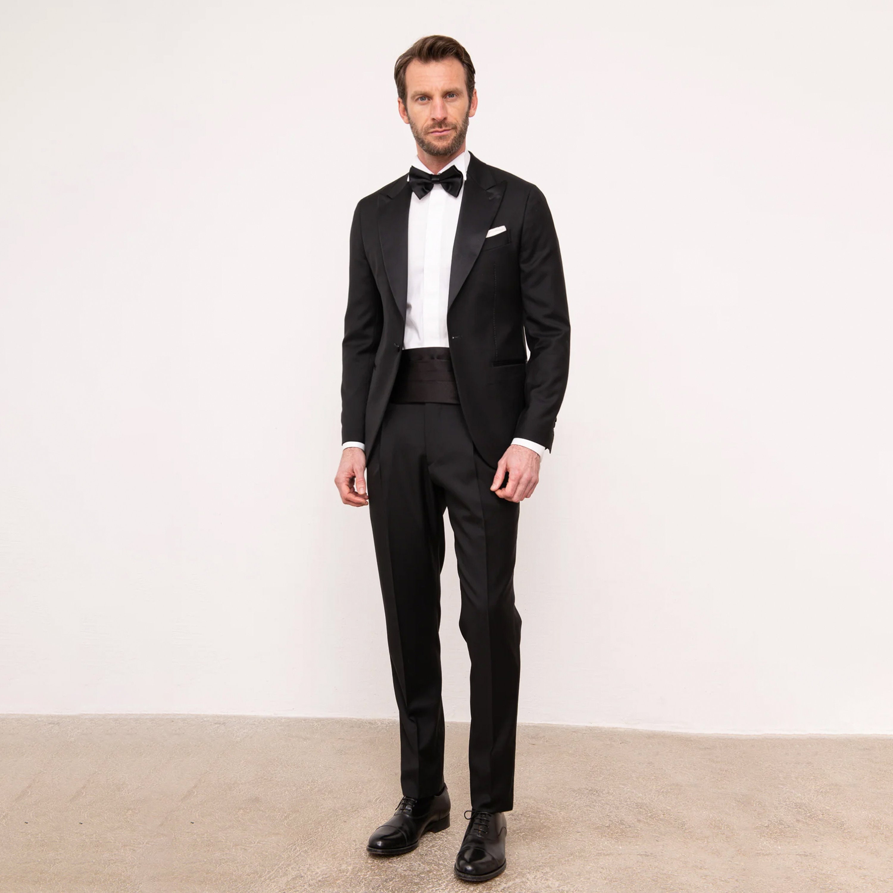 Black tux navy bow tie clearance
