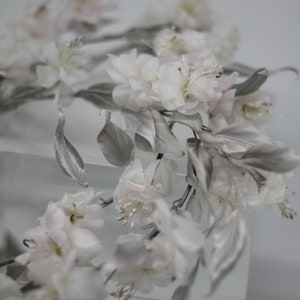 Bridal hair vine with sakura blossom for backyard wedding image 8