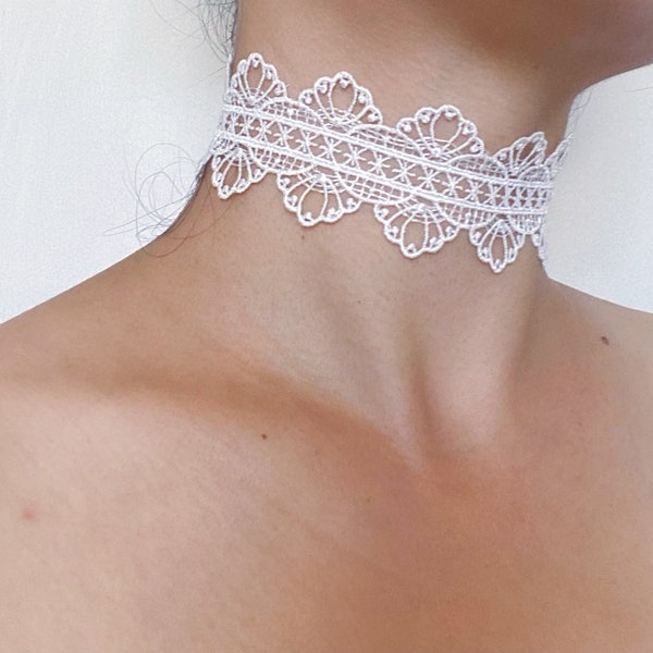 collier ras de cou vampire rétro vintage en dentelle blanche mariée/cérémonie