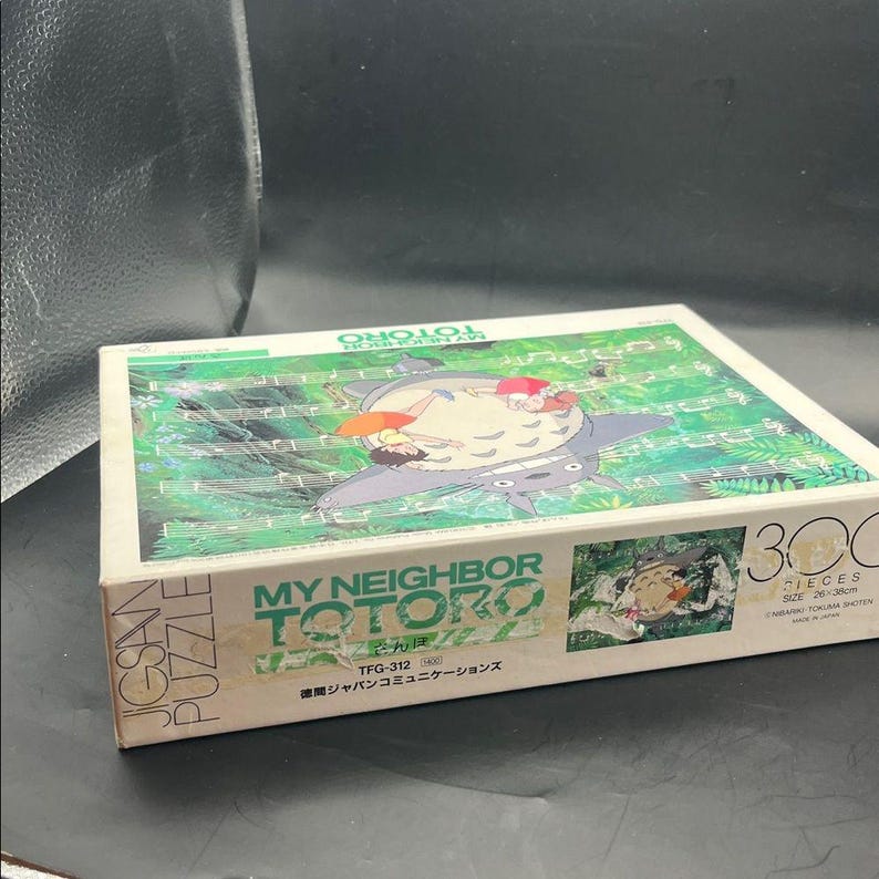 Puzzle vintage Totoro Ghibli da 300 pezzi con note musicali, prodotto in Giappone. immagine 3