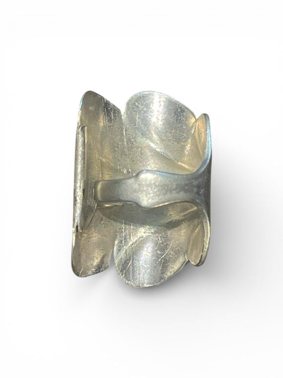 Bold Sculptural Silver Tone Statement Ring | Mode… - image 3