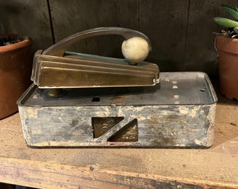 Working Vintage Art Deco Doorbell & Pull Handle | Antique Doorbell Push with Backplate | 1930s Architectural Salvage Entry Hardware