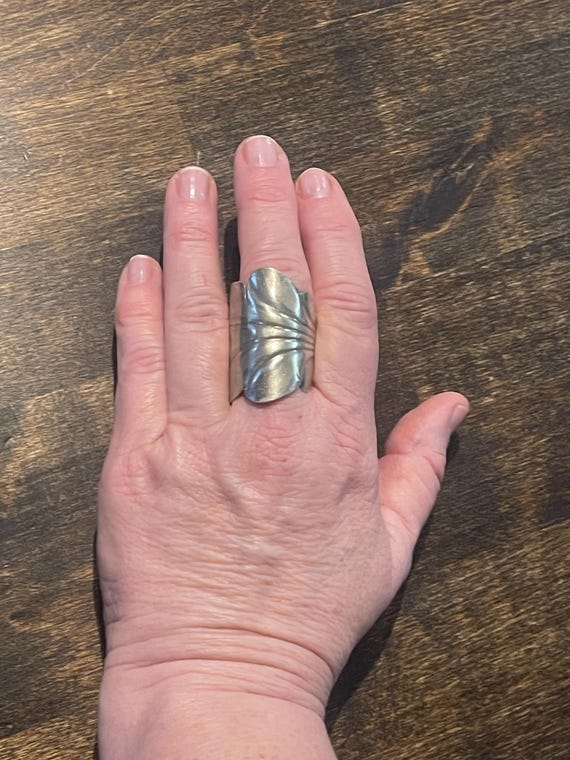 Bold Sculptural Silver Tone Statement Ring | Mode… - image 10