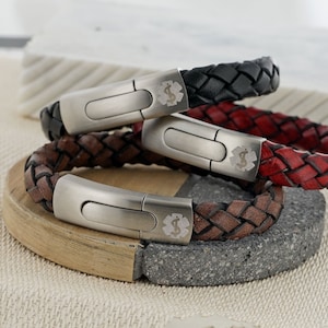 Neck breather bracelet best sale