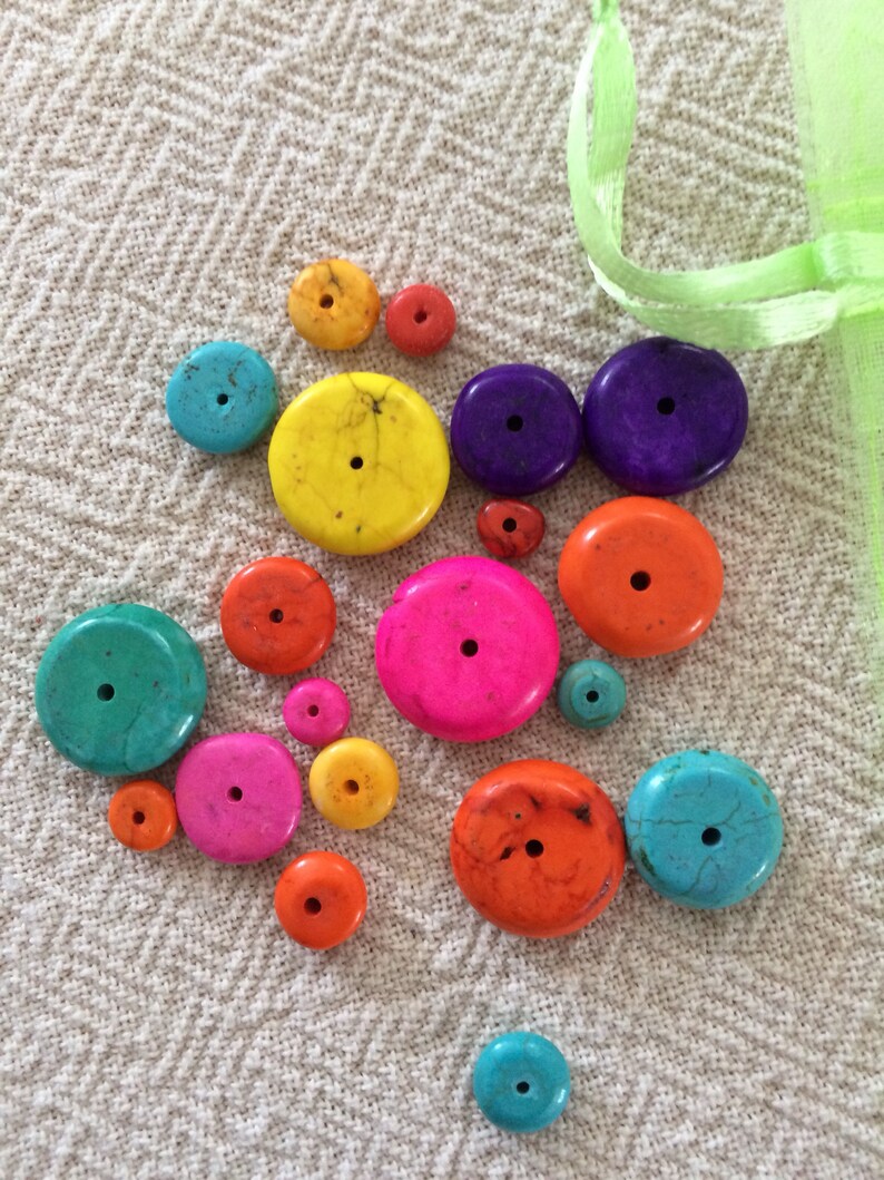 Natural Howlite Beads Disc Shape Mixed Color /& Size Dyed