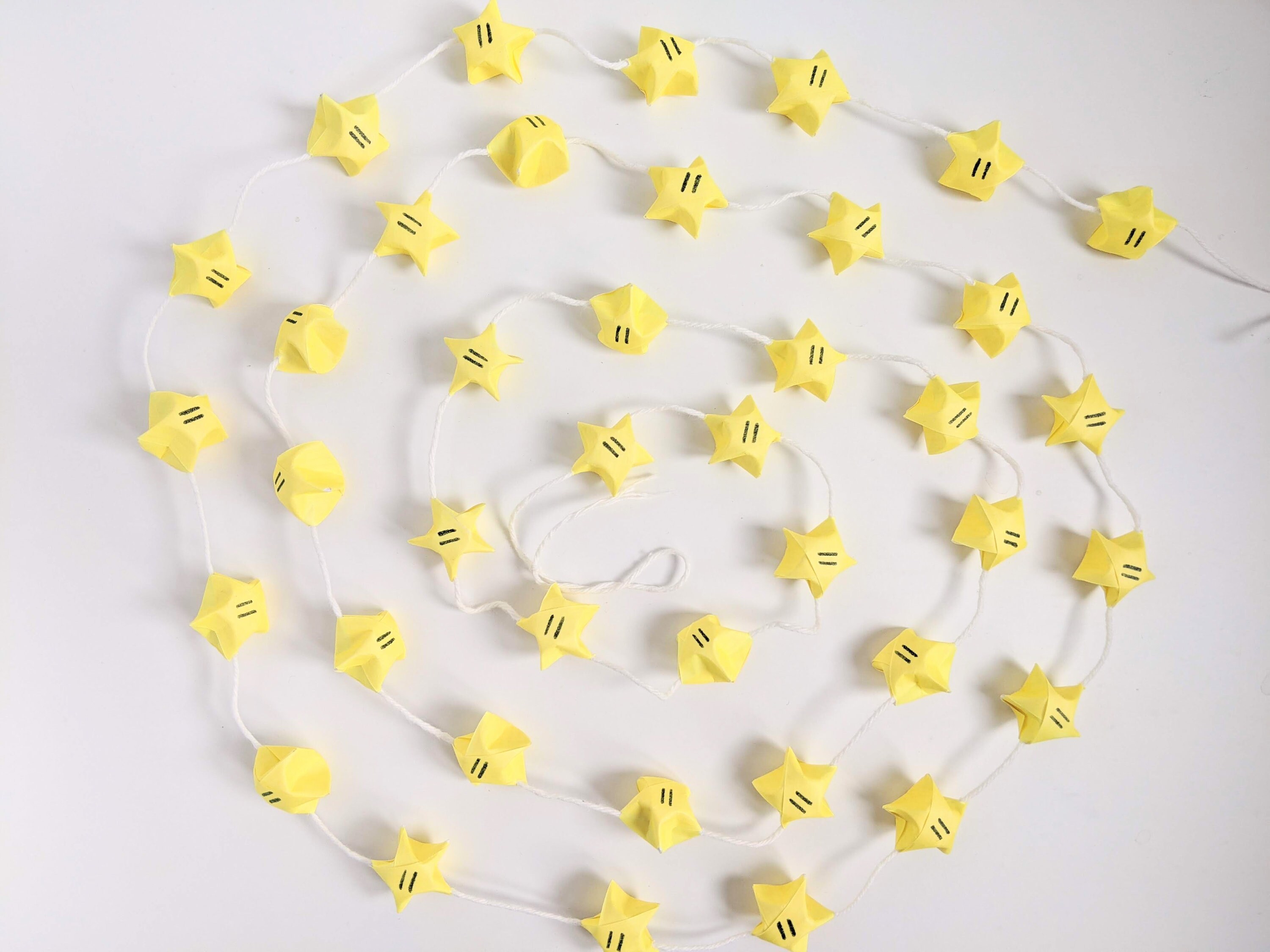 Guirlande d'étoile Mario en Origami