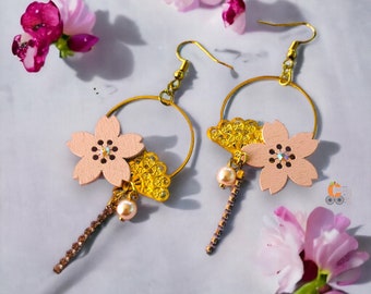 Boucles d'oreille fleurs de cerisier couleur pêche japonisantes, boucles d'oreille en bois sakura