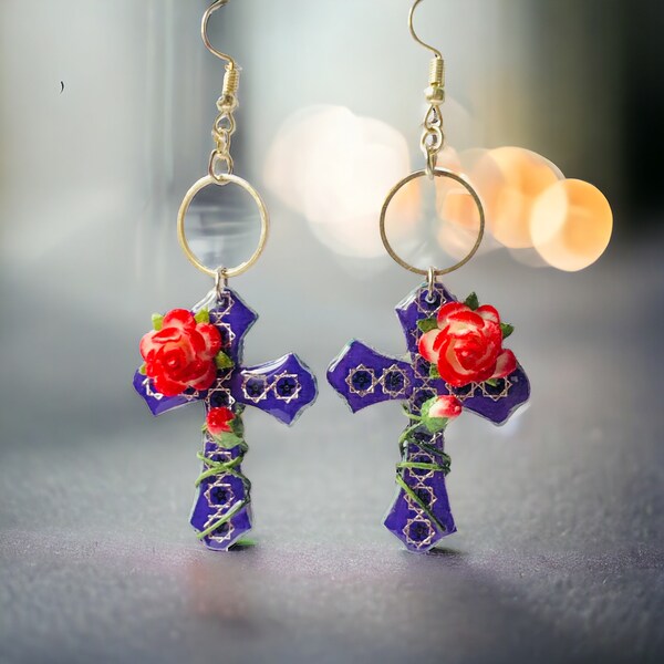 Boucles d'oreille gothiques croix violette et rose rouge et blanche