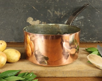 Antique French copper saucepan 8.7 inches diameter