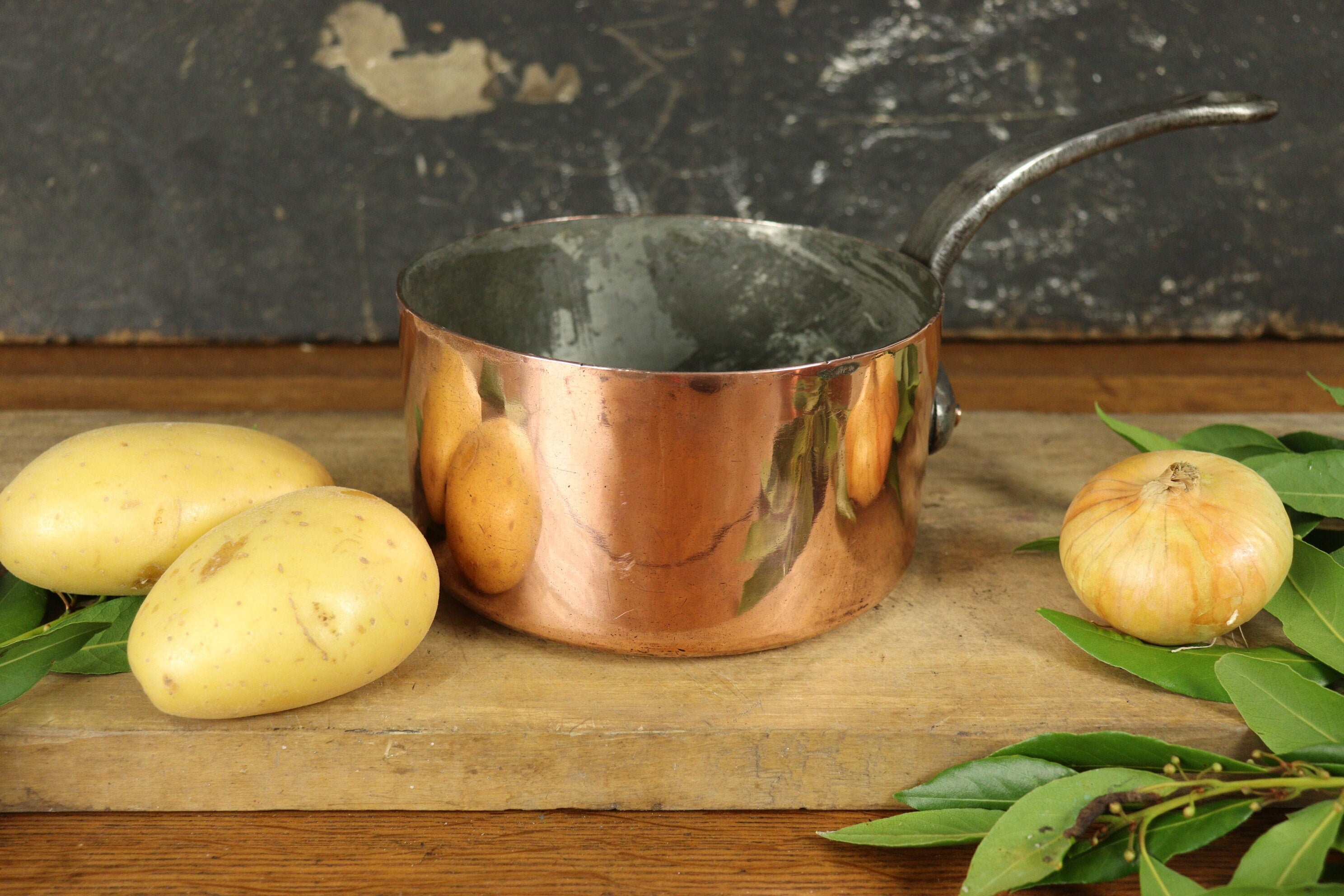 Casserole en Cuivre Ancien 15.5cm de Diametre