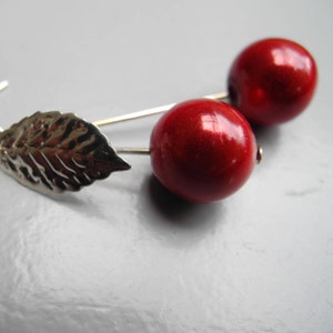 2 Couleurs BOUCLES D'OREILLES cerise et perles magiques image 2