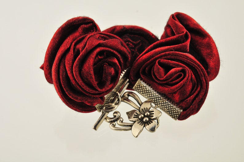 3 Modèles Bracelets ou collier ruban satiné image 8