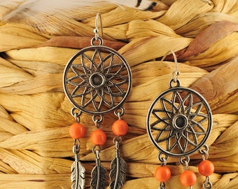 4 BoucleS colors of "dream catcher" earrings topped with pearly crystal