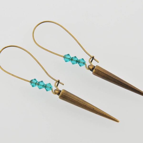 BOUCLES bronze, spike et cristal émeraude clair