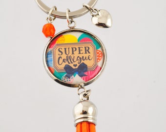 Keyring "Super COLLEGUE" with pompom, pearl and charm