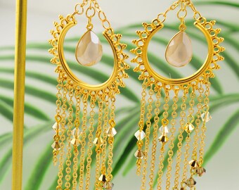 BOUCLES d'oreilles dorées et gouttes, toupies cristal