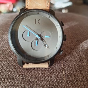 mens quartz chronograph watch