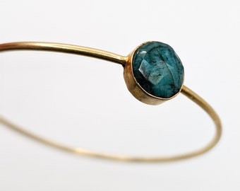 Emerald Circle Delicate Bangle Bracelet ESHQROCK RAAT 22k Gold Plated Brass