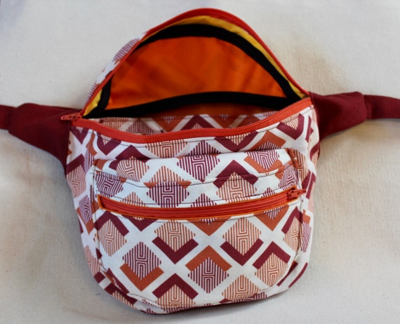 maroon fanny pack