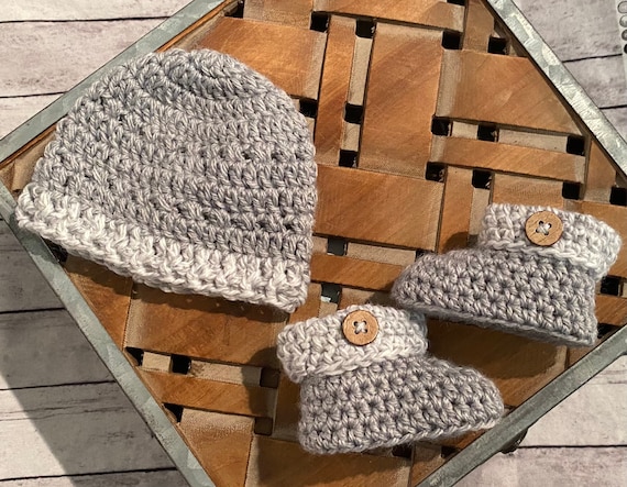 Handmade Baby Beanie Set with Matching Booties *Ready to Ship*