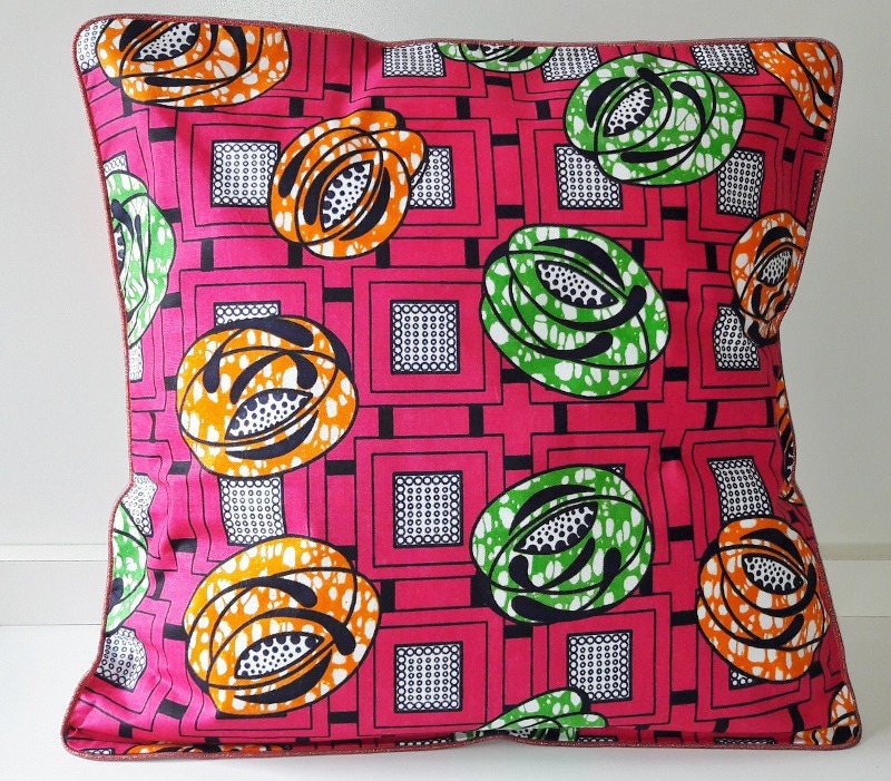 Housse de Coussin 40 X cm, Tissu Wax et Passepoil Rouge Scintillant