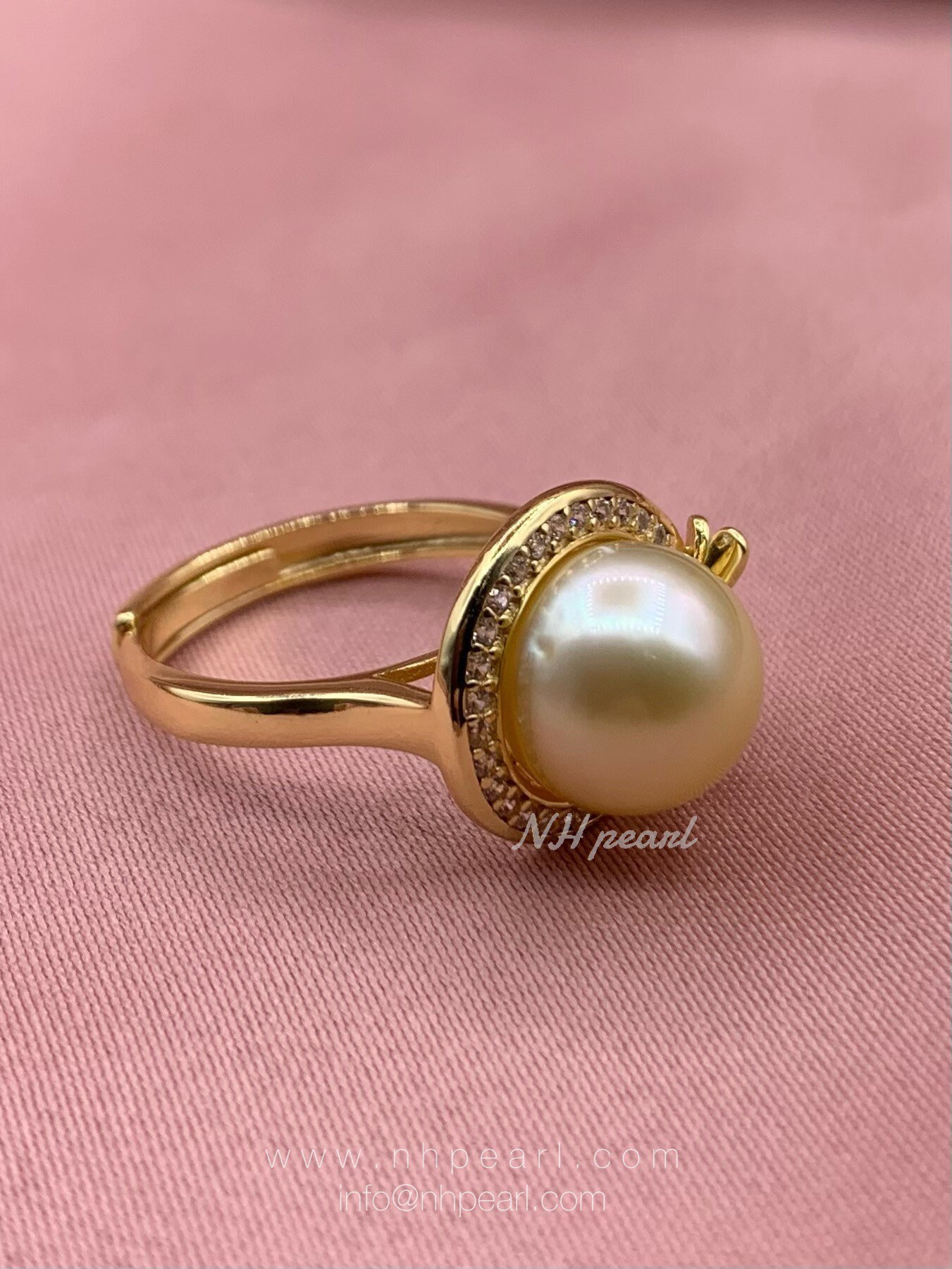 Round Golden South Sea Pearl With Elegant S925 Sterling Silver pic