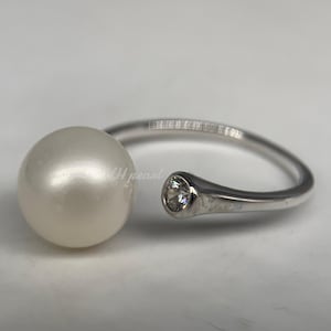 Elegant white  south sea pearl ring. S925 sterling silver ring. Seawater pearl. Natural pearl ring.