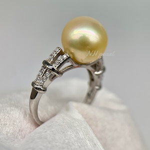 south sea pearl ring. S925 sterling silver ring white  plated. Seawater pearl. gold pearl