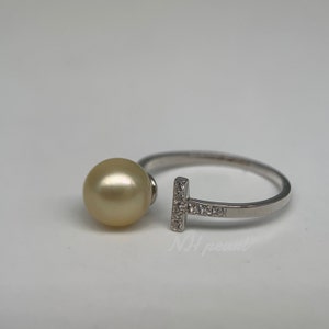 Genuine white south sea pearl ring. S925 sterling silver ring. White Seawater pearl.