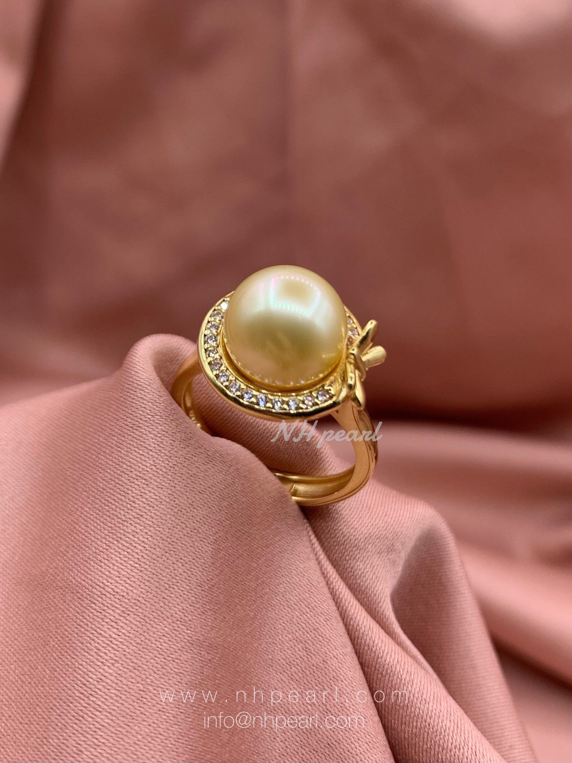 Round Golden South Sea Pearl With Elegant S925 Sterling Silver image pic