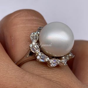 WHITE  south sea pearl ring with s925 white plating