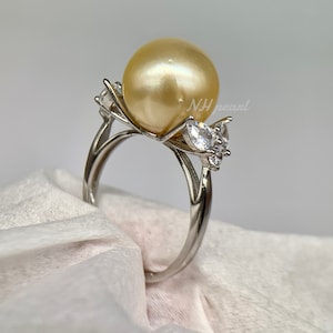 Genuine south sea pearl ring. S925 sterling silver ring. White Seawater pearl. -BU