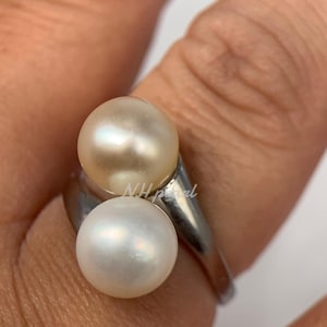 champagne and white south sea pearl with elegant S925 sterling silver ring setting