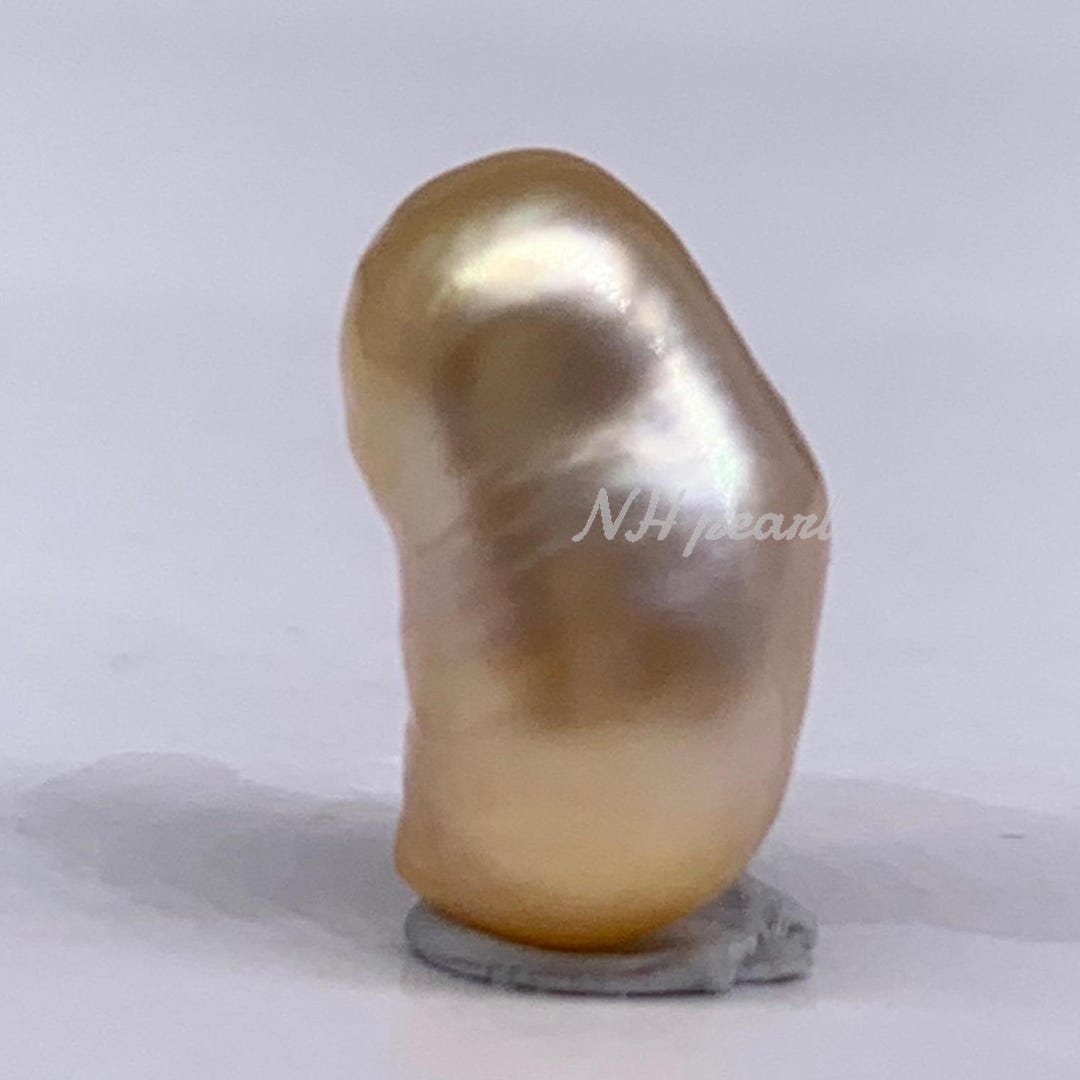 バロック南洋真珠ビーズ：天然ゴールドルースパール（7.7 mm x 11.8 mm